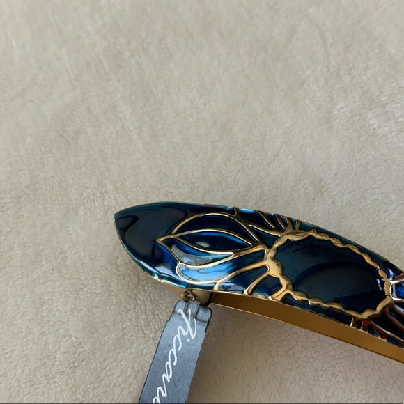 Ficcare Maximas Lotus Hair Clip main image 10